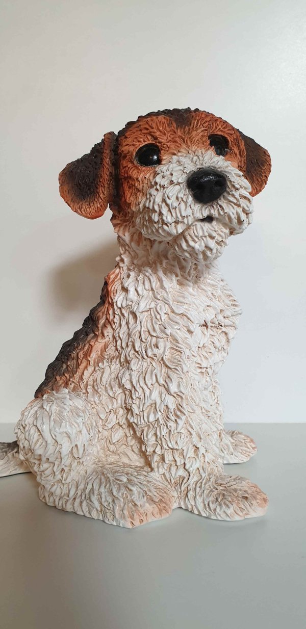 Castagna figurine